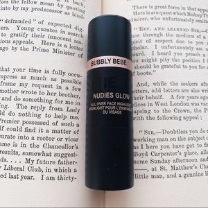 NUDESTIX Bubbly Bebe Glow Highlighter